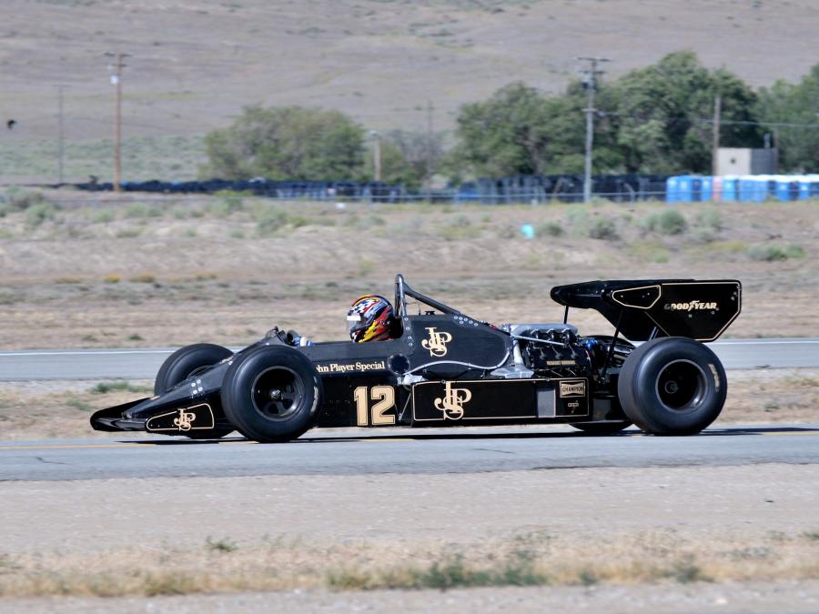  Lotus 95T 1984 года  (фото 13 из 13)